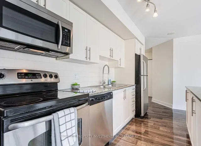 Additional image 10 of 2191 Yonge St Unit 2111