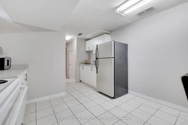 Additional image 39 of 21 Spencer Dr