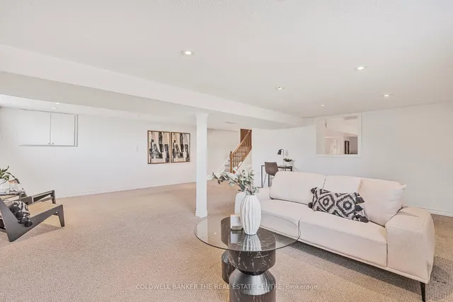 Additional image 15 of 2 Ghent Crt