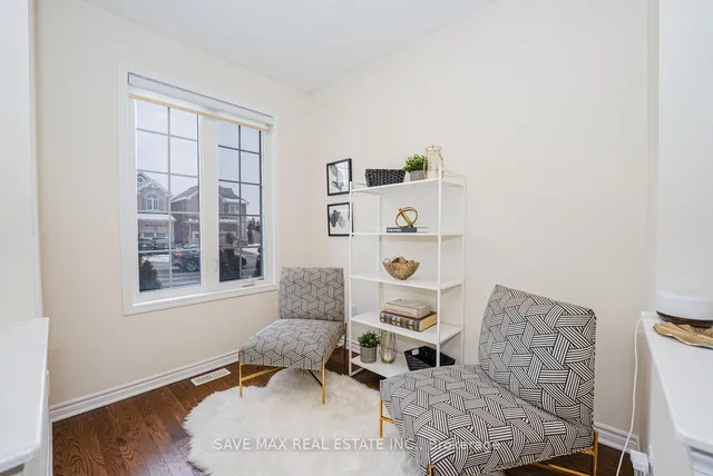 Additional image 5 of 305 Trudeau Dr