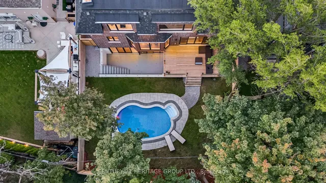 Primary image of 52 Burbank Dr