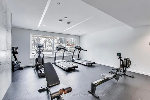 Additional image 14 of 71 Simcoe St Unit 1005