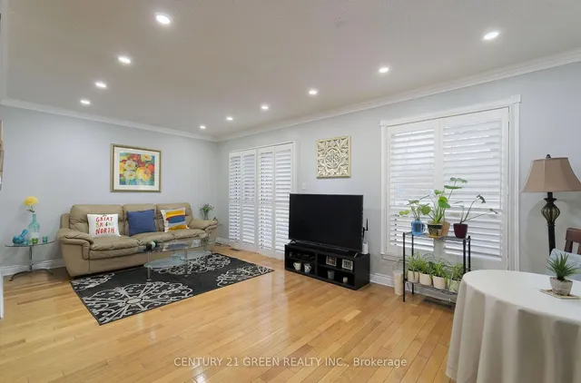 Additional image 7 of 719 Military Tr