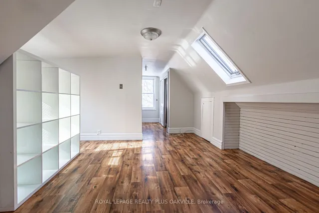 Additional image 35 of 58 Lorne Ave