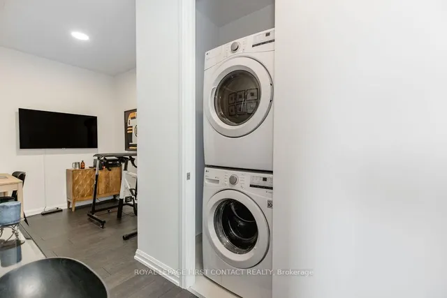 Additional image 16 of 4208 Dundas St Unit 606