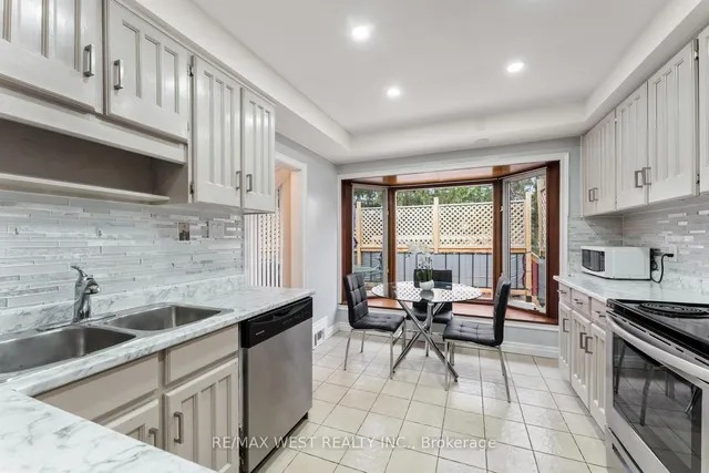 Additional image 11 of 14 Watercliffe Rd