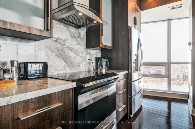 Additional image 15 of 219 Fort York Blvd Unit Lph02