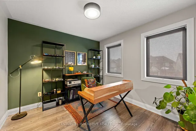 Additional image 32 of 828 Howden Cres