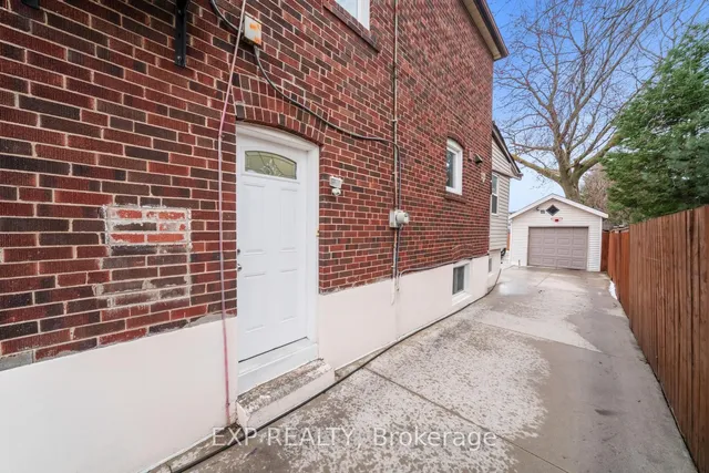 Additional image 20 of 2067 Eglinton Ave