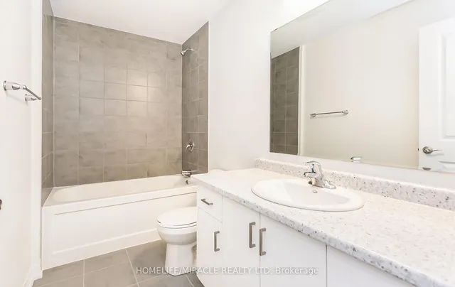 Additional image 16 of 261 Woodbine Ave Unit Unit 27