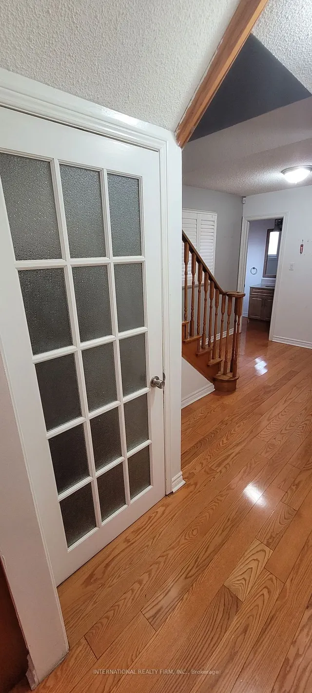 Additional image 23 of 27 Charcoal Dr