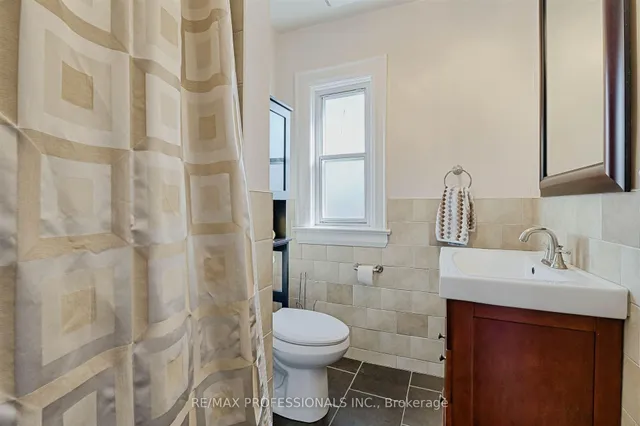 Additional image 12 of 410 Vaughan Rd