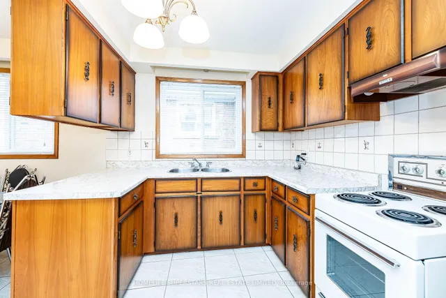 Additional image 14 of 7 Benrubin Dr