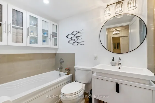 Additional image 21 of 410 Queens Quay Unit 517