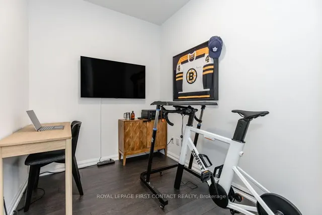 Additional image 17 of 4208 Dundas St Unit 606