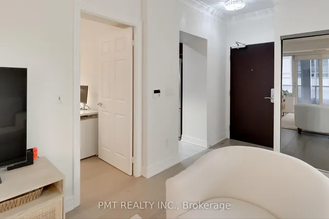 Additional image 10 of 35 Balmuto St Unit 708