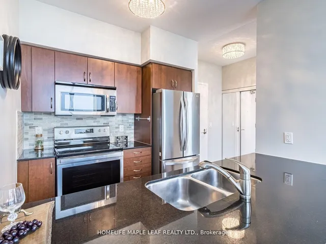 Additional image 18 of 2240 Lakeshore Blvd Unit LPH02