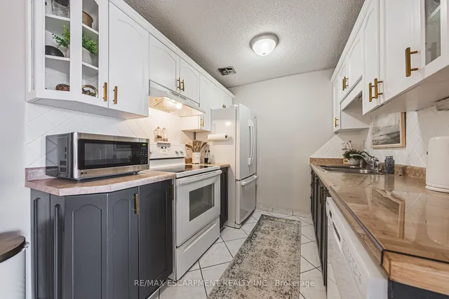 Additional image 10 of 893 Concession St Unit 201