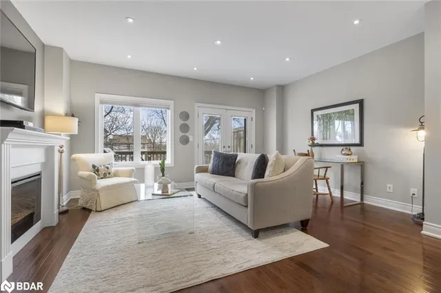 Additional image 22 of 45 Elder Ave