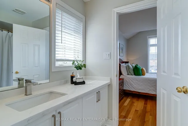 Additional image 30 of 148 Bayhampton Dr