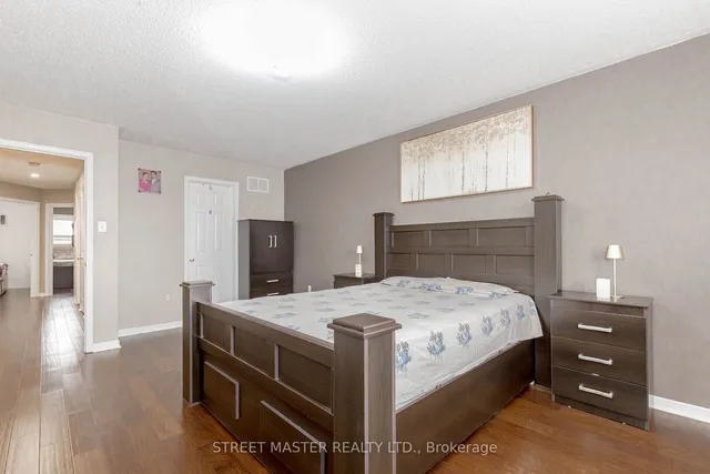Additional image 28 of 72 Newington Cres