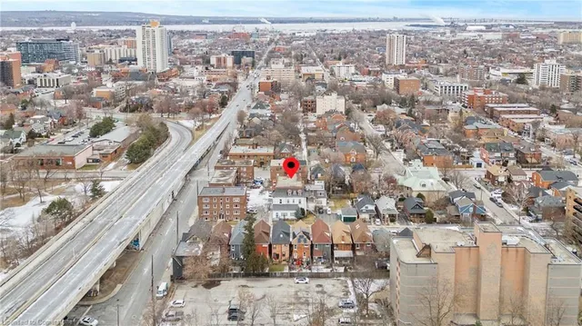 Additional image 37 of 17 Webber Ave