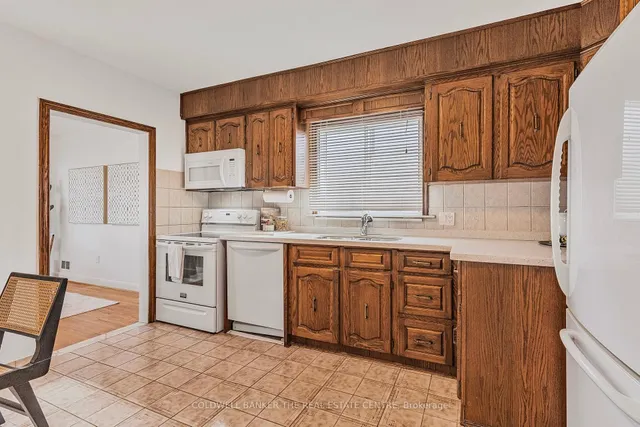 Additional image 8 of 2 Ghent Crt