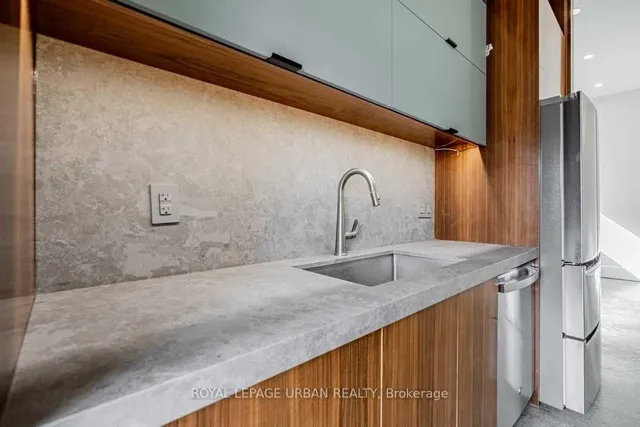 Additional image 10 of 571 Rogers Rd