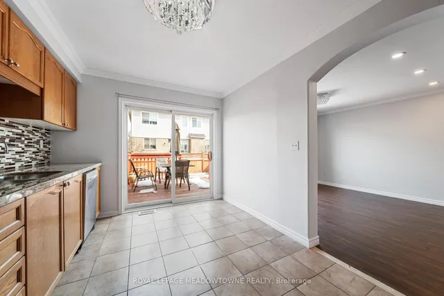 Additional image 9 of 433 Baverstock Cres