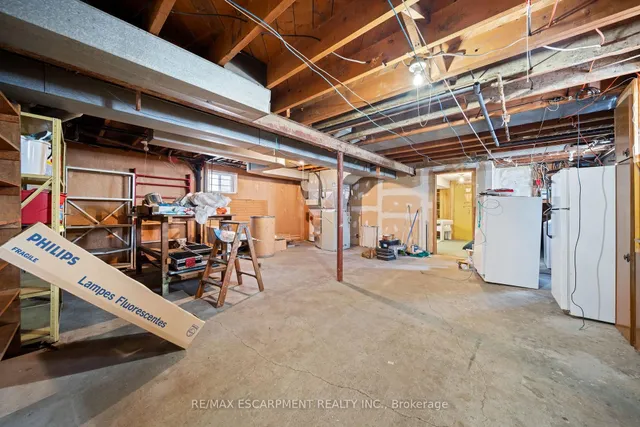 Additional image 37 of 3908 Bloor St