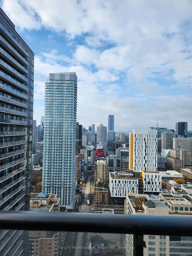 Additional image 3 of 251 Jarvis St Unit 3605