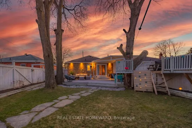 Additional image 27 of 39 Compton Dr