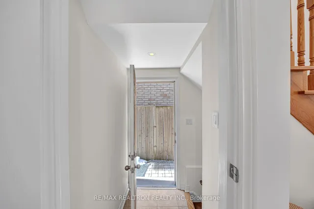 Additional image 31 of 12 Hardgate Cres