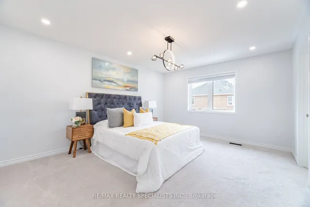 Additional image 23 of 31 Enford Cres