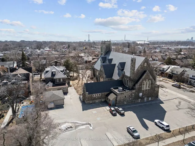 Additional image 45 of 536 Glebeholme Blvd