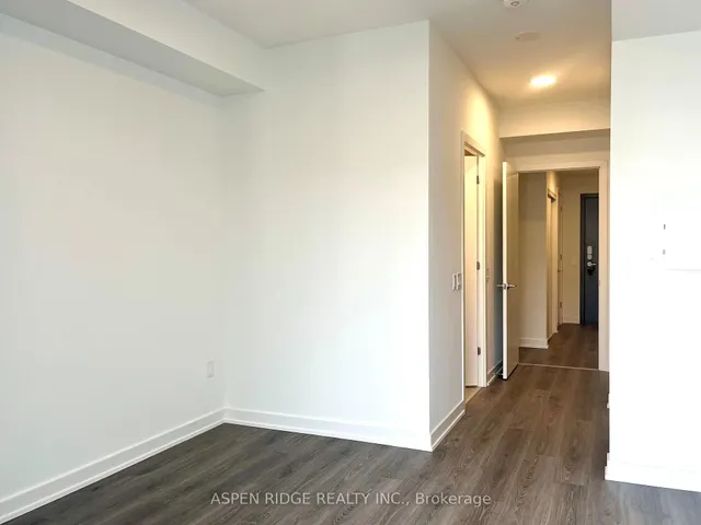 Additional image 7 of 9 TECUMSETH St Unit 1402