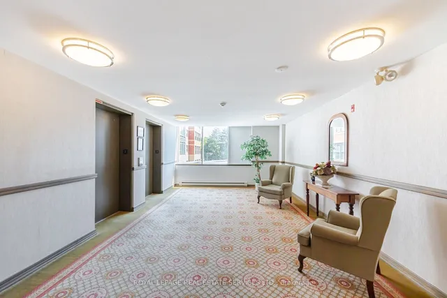 Additional image 4 of 2199 Sixth Line Unit 206