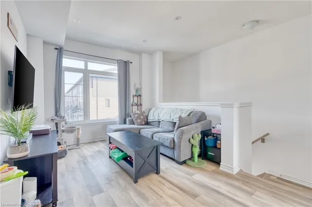 Additional image 4 of 61 Soho St Unit 46