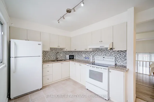 Additional image 9 of 21 Grass Meadoway Way