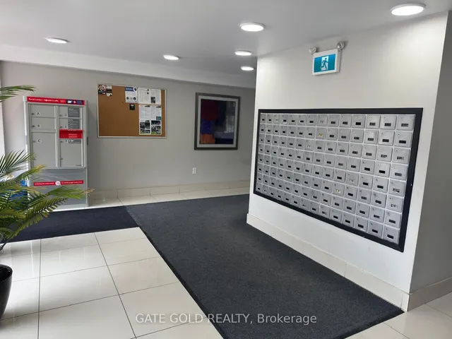 Additional image 4 of 1624 Bloor St Unit 17