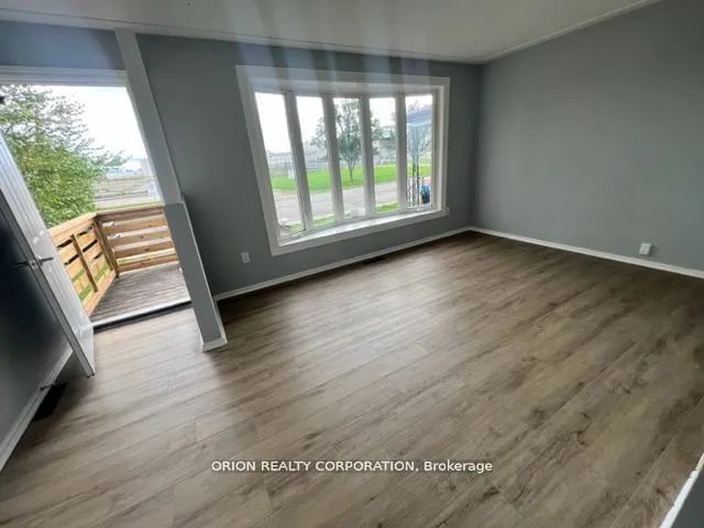 Additional image 7 of 359.5 Strathearne Ave