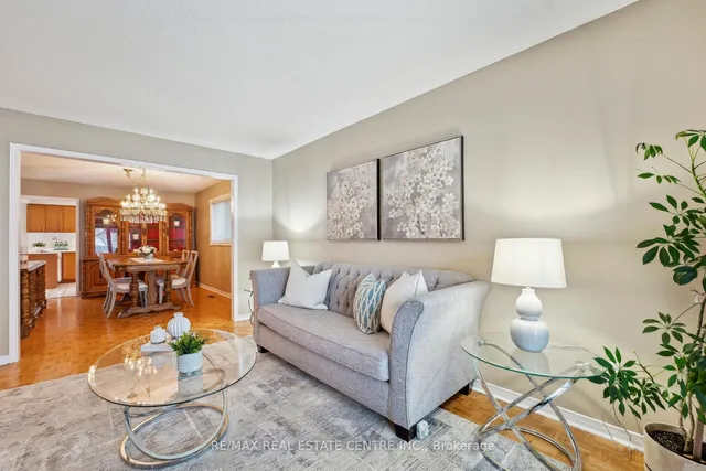 Additional image 10 of 56 Canarvan Crt