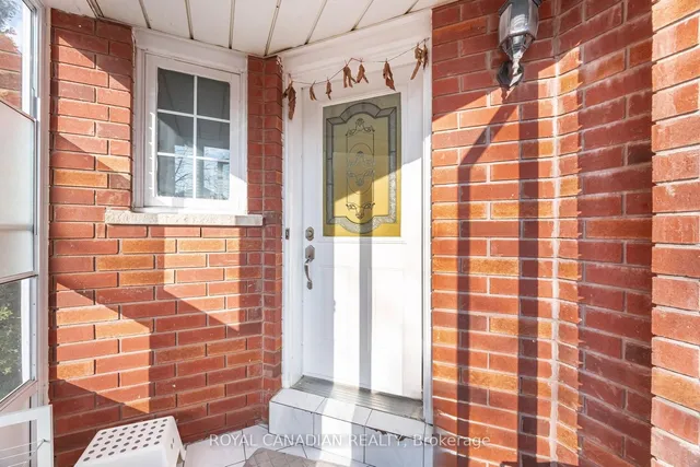 Additional image 6 of 69 Yellow Brick Rd