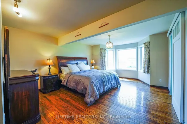 Additional image 15 of 5327 Britannia Rd