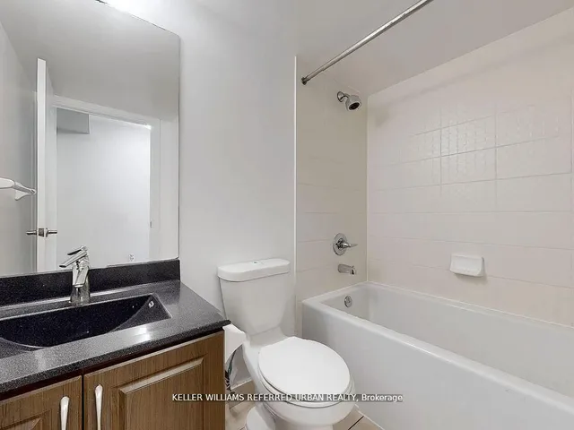Additional image 25 of 125 Village Green Sq Unit 1609