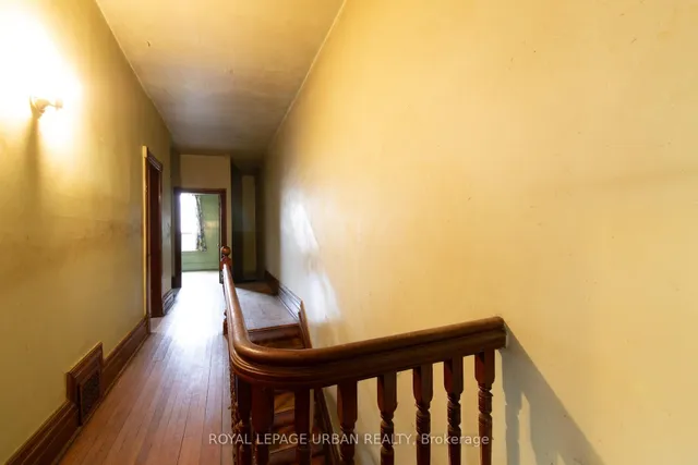 Additional image 24 of 95 Crawford St