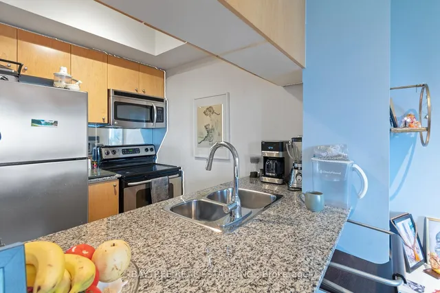 Additional image 6 of 8 Scollard St Unit 1408