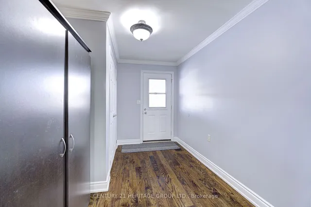 Additional image 24 of 37 Selkirk Ave