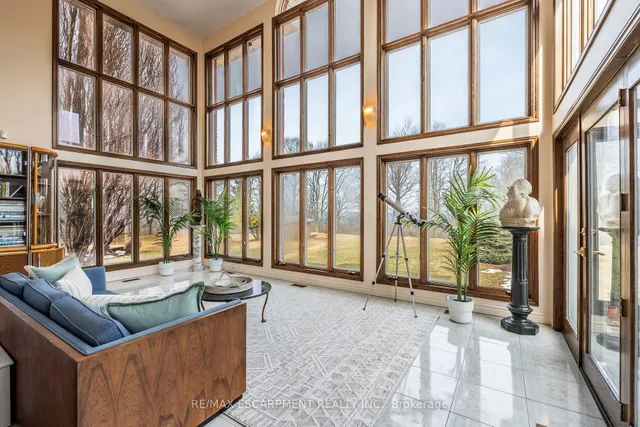 Additional image 22 of 887 MONTGOMERY Dr