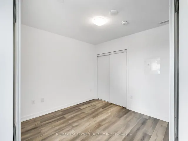 Additional image 8 of 470 Dundas St Unit 811